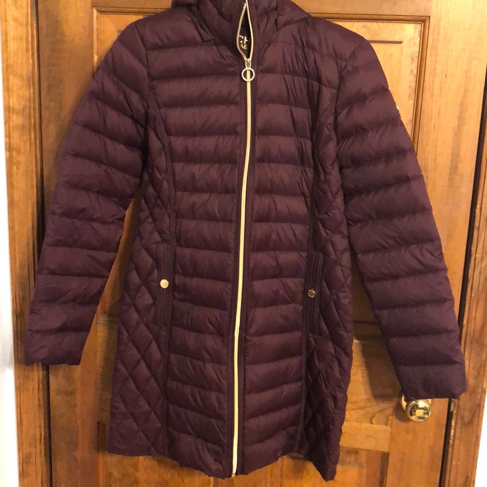 Michael kors plum down fill puffer coat with hood